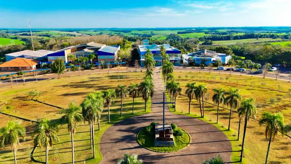 A FAHOR comemora 23 anos com a certeza de que está construindo um futuro promissor, uma história de superação e impacto.