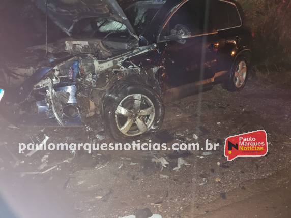 Acidente envolve três veículos e deixa quatro pessoas feridas na RS-342, em Três de Maio - foto 2