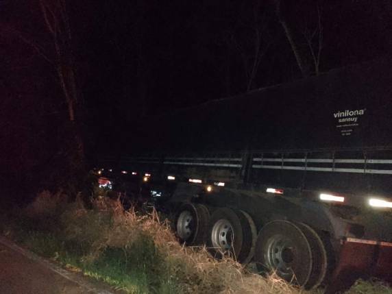 Saída de pista na ERS-324 entre Passo Fundo e Pontão - foto 3