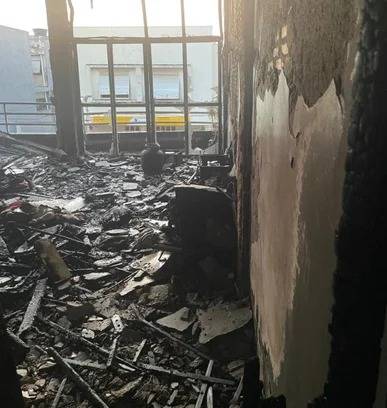 Mulher tem 70% do corpo queimado após homem colocar fogo no apartamento do casal - foto 3