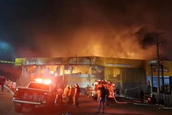 Empresa fica localizada à margem da BR-386; não há relato sobre feridos