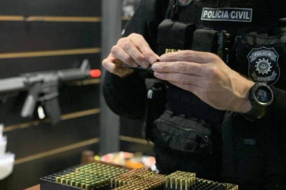 Ofensiva realizada na manhã desta sexta-feira mirou esquema de lavagem de dinheiro gerido a partir de um clube de tiro, localizado em Novo Hamburgo, no Vale do Sinos
