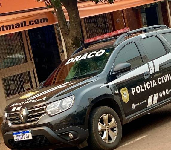 DRACO de Santo Ângelo e policiais civis de Giruá, cumprem mandados de busca e apreensão - foto 2