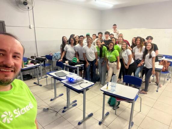 Sicredi levou educação financeira para mais de 600 pessoas na Semana ENEF - foto 2