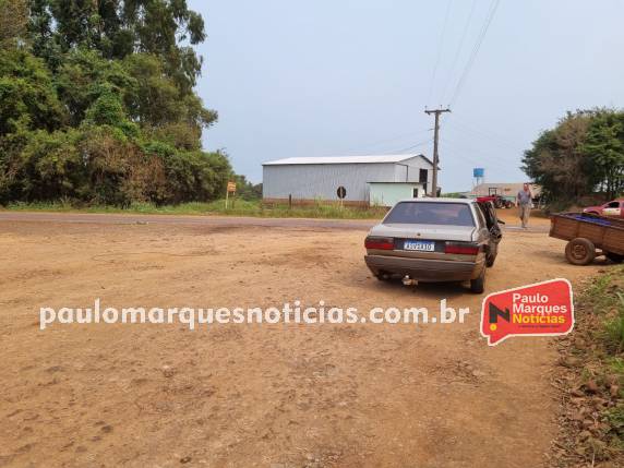 Idoso fica ferido após colisão entre dois veículos na RS-342 em Três de Maio - foto 6