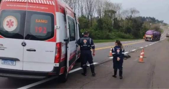 O acidente aconteceu por volta das 15h. desta terça-feira
