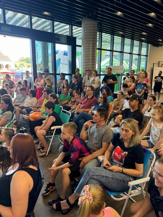 Arte e cultura brilham no palco da Sicredi Noroeste RS/MG - foto 4