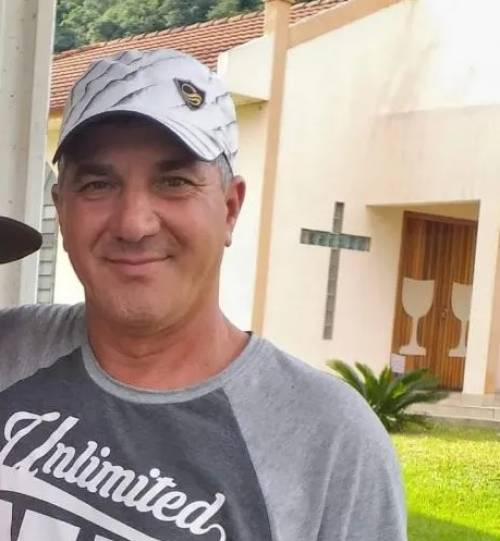 Vítima tinha 54 anos. Ele foi identificado como Sérgio Chiele