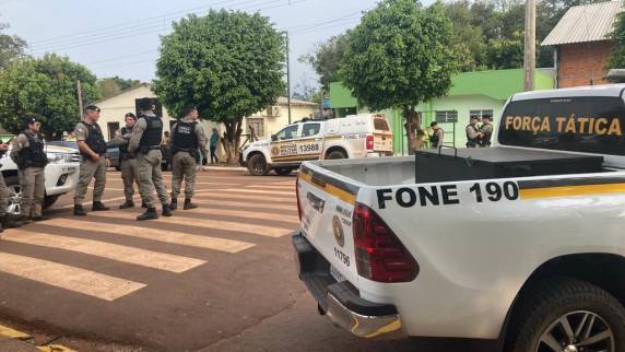 Quatro pessoas foram presas em flagrante por porte ilegal de armas de fogo em fiscalização do MP em São Valério do Sul - foto 5