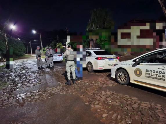 A mulher estaria desaparecida do emprego a mais de 30 dias.