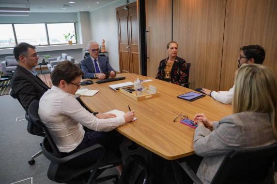 MPRS firma cooperação com empresa AECOM para auxílio técnico na reconstrução do Estado após desastres climáticos - foto 2
