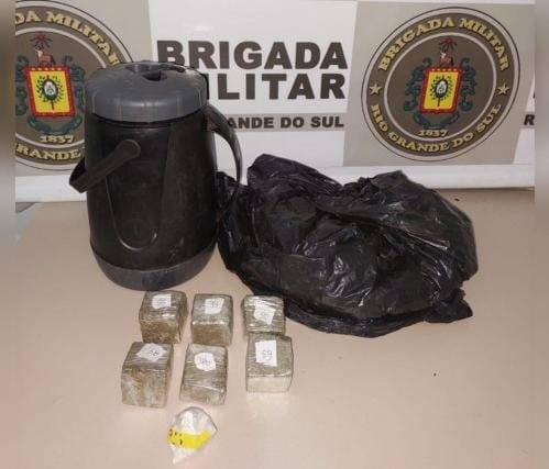 Apreensão ocorreu na noite deste sábado