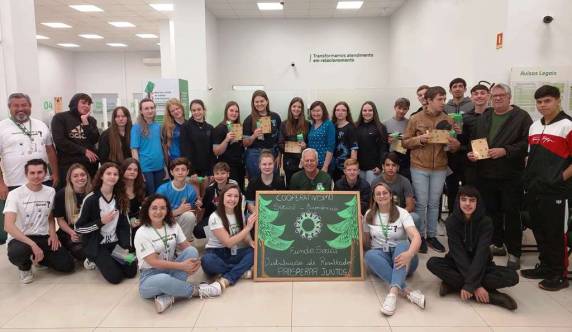 Sicredi Noroeste RS/MG desenvolve atividades na Semana do Cooperativismo - foto 4