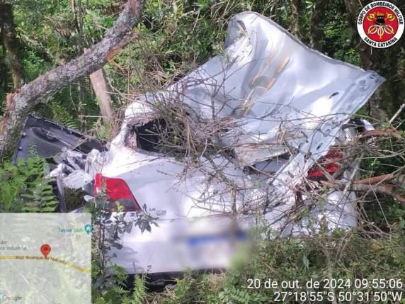 Motorista de carro morre em colisão contra caminhão na BR-470 - foto 2