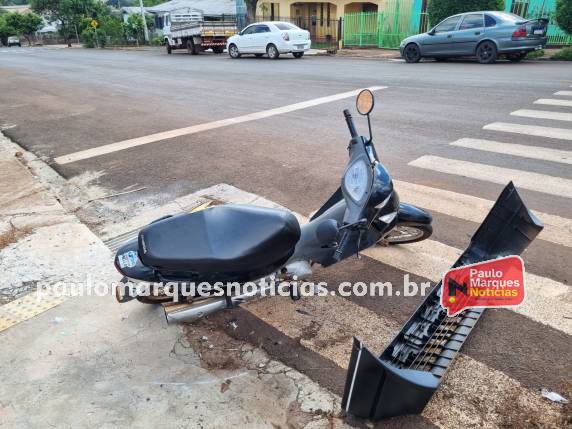 Mulher fica ferida após colisão entre carro e moto em Três de Maio - foto 4