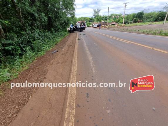 Colisão traseira envolve caminhão e caminhonete na RS-342 em Três de Maio - foto 3