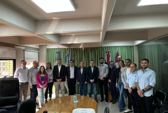 Com presença do Governador de Misones, Fenasoja é lançada na Argentina - foto 3
