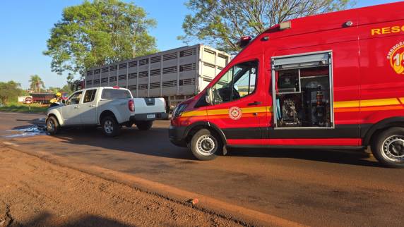 Colisão frontal entre veículos deixa motorista ferido na BR-472 em Santa Rosa - foto 2