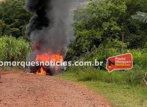 O sinistro ocorreu na tarde desta sexta-feira na rua General Costa e Silva