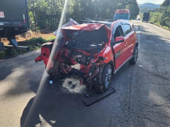 Mulher morre após colisão envolvendo quatro veículos na SC-350 - foto 2