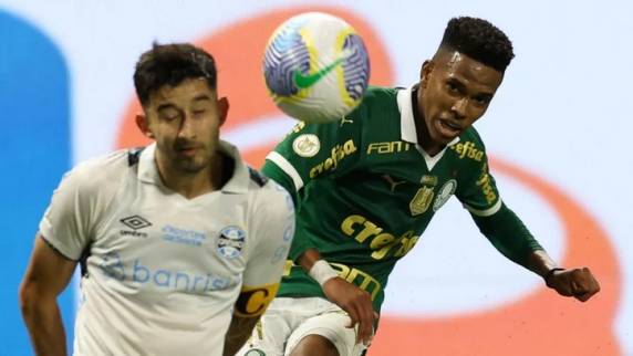 Tricolor segurou a pressão dos paulistas até os 27 do segundo tempo, quando Estêvão marcou o gol da partida