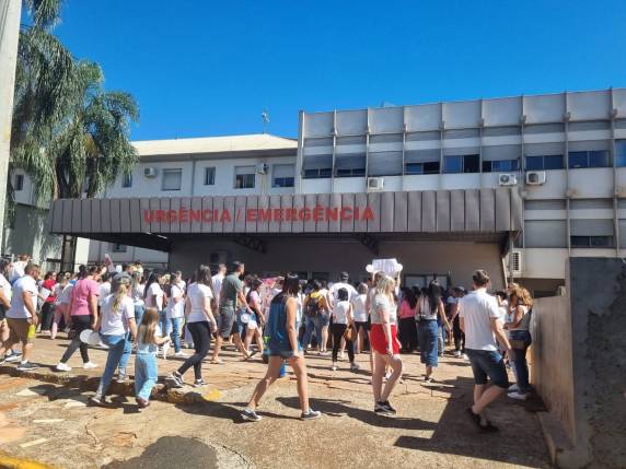 Morte de criança de 1 ano e 9 meses mobilizou a comunidade em uma caminhada, em Três de Maio - foto 6