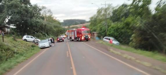 Cantor Paulinho Dill dos Atuais se envolve em grave acidente na RS-307, em Santa Rosa - foto 2