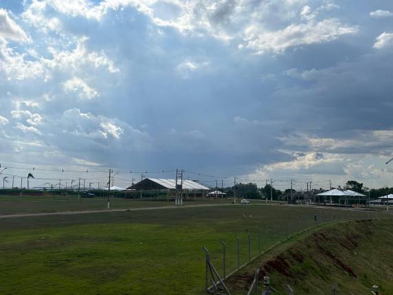 Expositores da Fenasoja intensificam a montagem das estruturas - foto 3