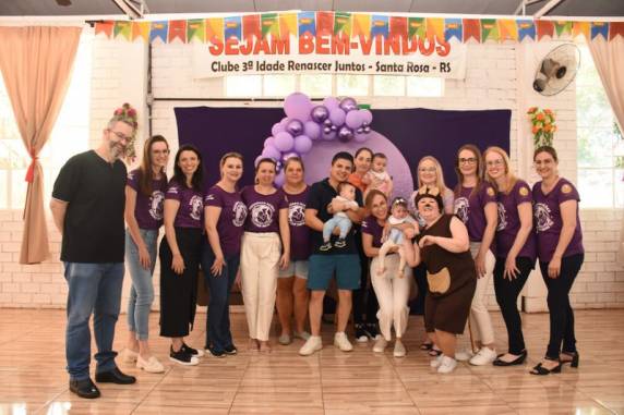 Com a presença de dezenas de famílias, o momento foi marcado pela celebração de pais, crianças e profissionais do Hospital.