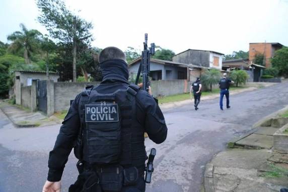 Facção da zona sul de Porto Alegre envolvida em homicídios é alvo de operação da Polícia Civil - foto 2