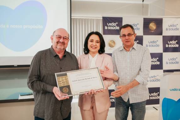 Vanderli de Barros recebe Medalha da 56ª Legislatura da Assembleia Legislativa do RS - foto 2