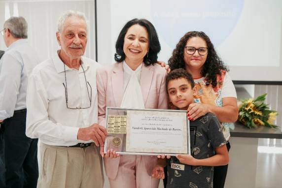 Vanderli de Barros recebe Medalha da 56ª Legislatura da Assembleia Legislativa do RS - foto 6