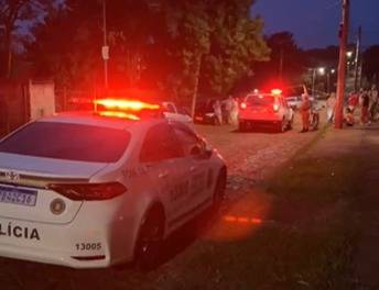 A principal suspeita é de que ele tenha cometido suícidio por enforcamento.