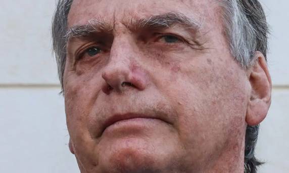 Informação está em relatório que indiciou ex-presidente e mais 36