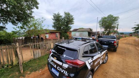 Polícia prende membros de organização criminosa suspeita de criar associação para extorquir moradores e comerciantes - foto 2