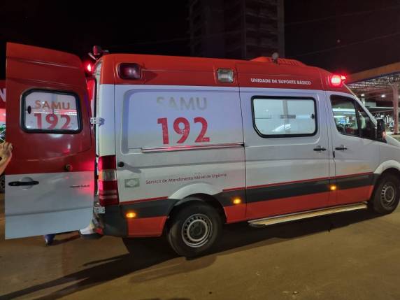 Atropelamento deixa mulher e motociclista feridos no Centro de Três de Maio - foto 3