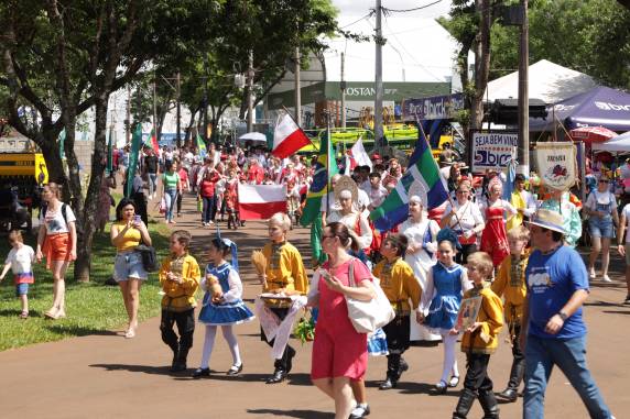 Caminhada da Paz com as Etnias reafirma a valorização da cultura e as origens - foto 2