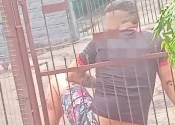 Homem é ferido com golpes de  faca