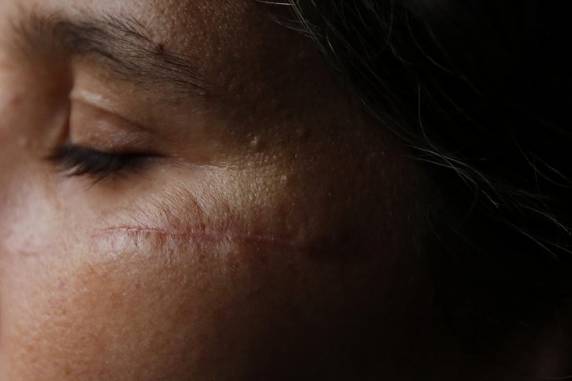 Maioria das vítimas são brancas, têm de 55 a 59 anos e o marido como principal agressor. Ao todo, registros incluem 916 crimes, como ameaça e exploração sexual