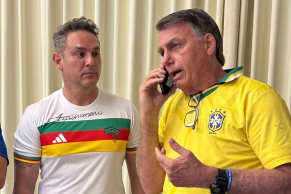 Em entrevista ao Gaúcha Atualidade, ex-presidente disse que discutiu estado de sítio, de defesa e garantia da lei e da ordem