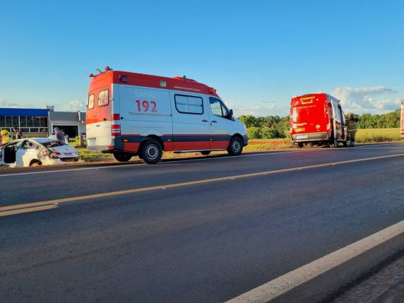 Grave acidente envolve dois veículos na BR-472 em Três de Maio - foto 6