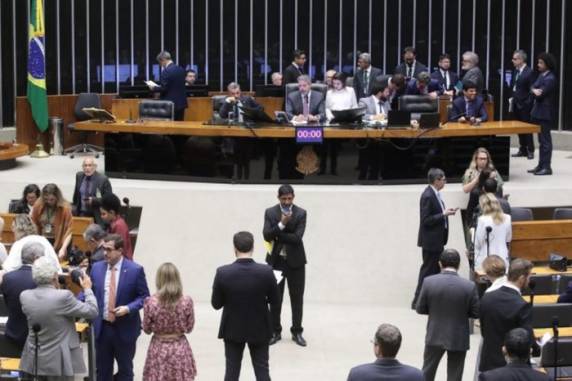 Votação estava prevista para esta segunda-feira (16), mas foi adiada pelo presidente da Casa, Arthur Lira (PP-AL) para garantir a presença de mais parlamentares