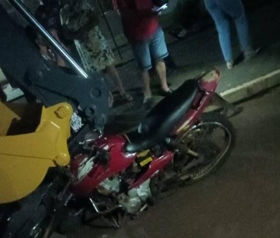 O acidente aconteceu em frente a Sub-Prefeitura de Vila Pratos