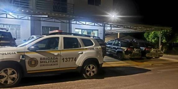 Atingido por tiro no rosto, homem de 40 anos foi preso em flagrante