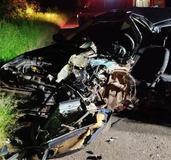 Acidente aconteceu no km 99 da BR-468. A colisão frontal envolveu um Astra e uma Toro