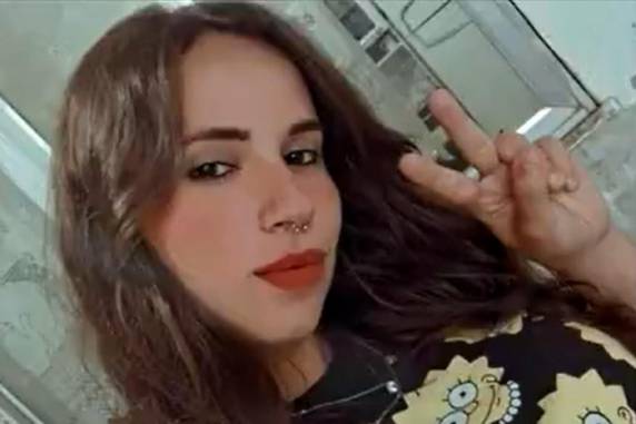 Juliana Leite Rangel, 26 anos, e sua família estavam em veículo que foi alvo de disparos em Duque de Caxias, na Baixada Fluminense. Ela foi levada a um hospital e passou por cirurgia