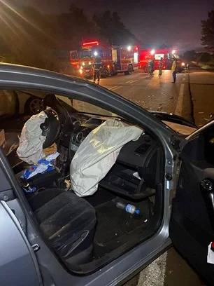 Três pessoas ficam feridas em acidente na BR-285, em Carazinho - foto 3