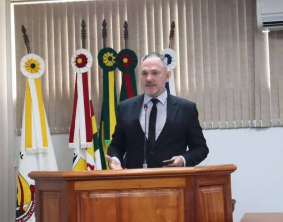 O vereador garante que o projeto está amparado por resoluções do Conselho Federal de Medicina.