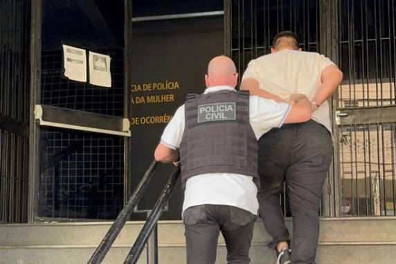 Casal estava em deslocamento na RS-118 na tarde desta quinta-feira. Empresa é investigada por cancelar serviços e não estornar valores aos clientes