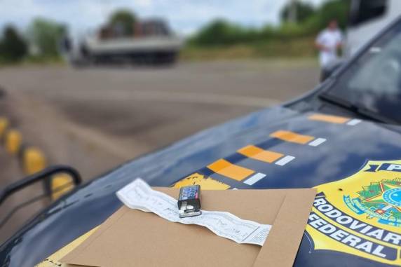 Caminhoneiro é flagrado em Veranópolis dirigindo pelo período de 24 horas sem parar